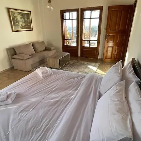 Hill Villa Tríkala