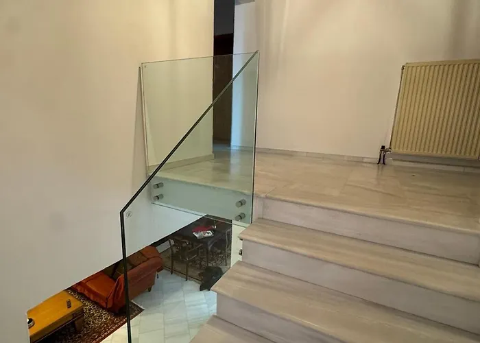 Hill 别墅 特里卡拉